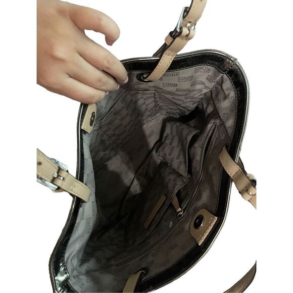 Michael Kors Womens Metallic Black Signature Print Tote Bag - Picture 2 of 4